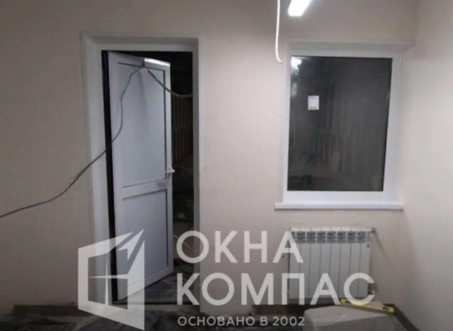 Фото объекта Установка 2 алюминиевые двери в ламинате в частном доме.